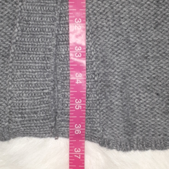 BXBG Max Azria Gray Bell Sleeve Sweater Sz S M - Picture 9 of 10
